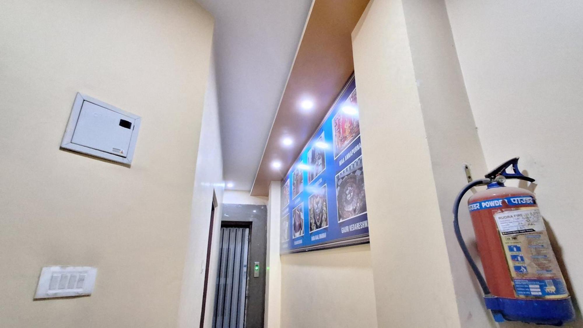 Shree Balaji Paying Guest House Varanasi Ngoại thất bức ảnh